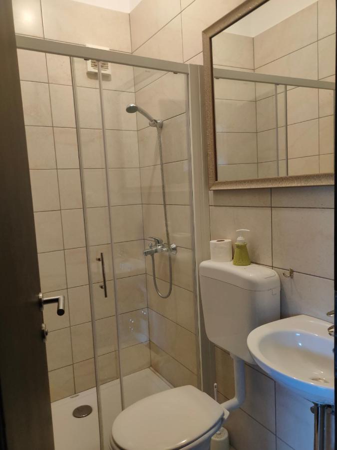 Rooms And Apartment Na Poljani Skofja Loka Ngoại thất bức ảnh