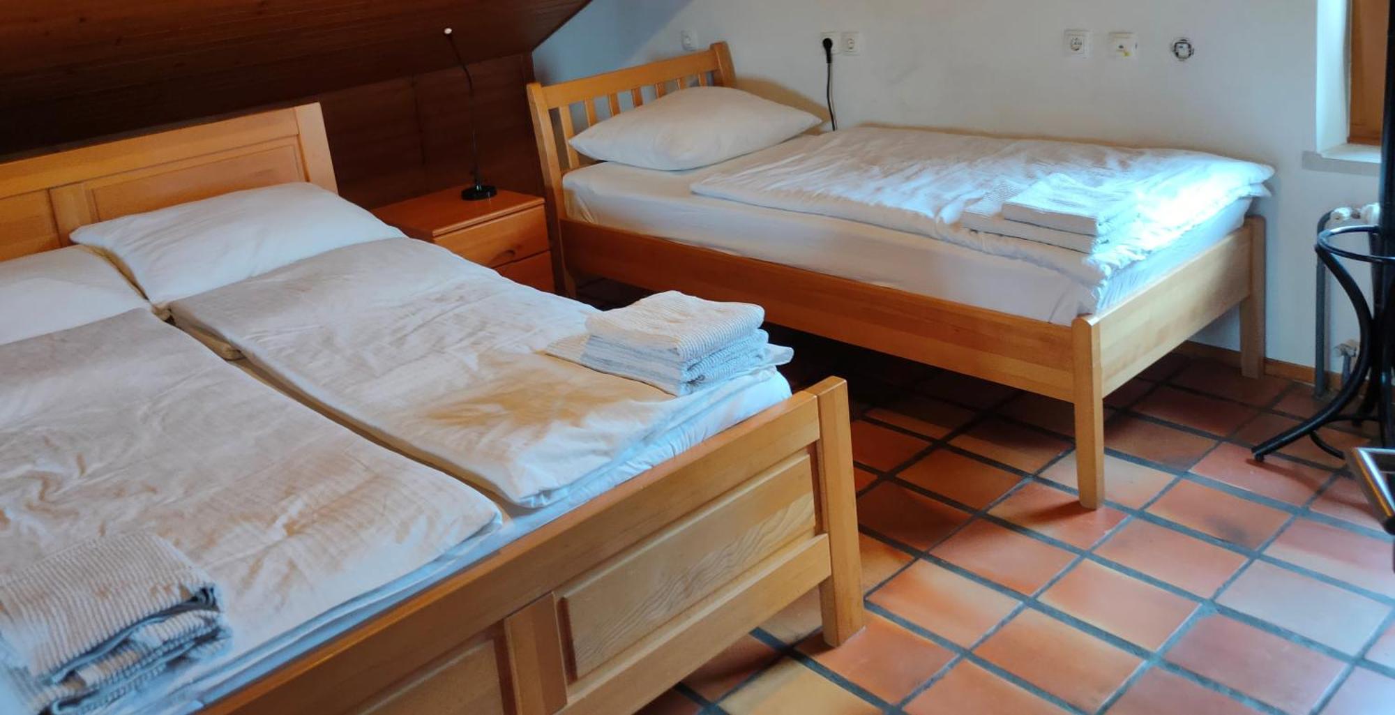 Rooms And Apartment Na Poljani Skofja Loka Phòng bức ảnh